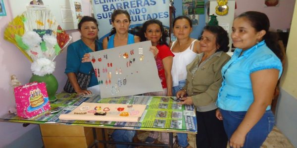 BISUTERIA – PROYECTOS INNOVADORES – CENTRO OCUPACIONAL PRIDEC – CONVENIO DE COOPERACIÓN MIES – GRUPO FARO PARA PERSONAS CON DISCAPACIDAD – 01